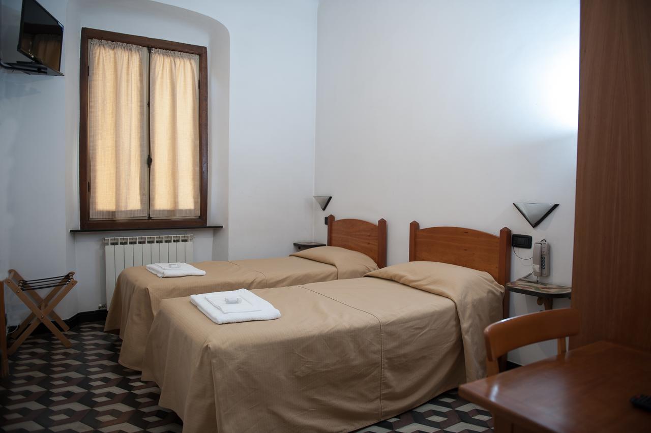 Albergo Vittoria Busalla Kültér fotó
